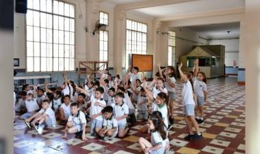 Casi 500 niños de la Escuela Normal participaron de una Jornada de Educación Vial