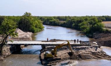 Departamento Río Primero: La construcción del puente sobre el río Suquía, con 55? progreso