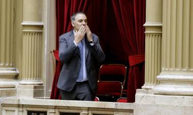 Reforma laboral: Adorni negó cambios en el proyecto y le cerró la puerta a los planteos gremiales