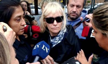 Declararon las jubiladas prestamistas: aseguraron que sus hijos concretaron la operación con Adorni