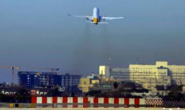 Flybondi: informe crítico de situación, colapso operativo, desamparo del usuario y sospechas de protección política
