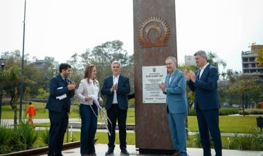 Ciudad de Córdoba: Llaryora y Schiaretti habilitaron el Parque “Papa León XIV”