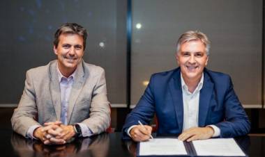 Llaryora envió a la Legislatura el nuevo proyecto de ley para impulsar la inversión industrial y el empleo
