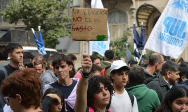 El Gobierno deberá pagar una multa por no cumplir la Ley de Financiamiento Universitario