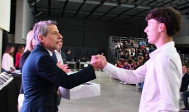 San Francisco reconoció a 166 estudiantes con la distinción Juan Bautista Bustos
