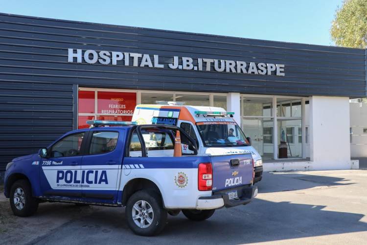 Mujer detenida por agredir al padre de su hijo y hombre preso por robar en el cementerio