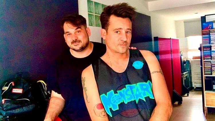 Bambi Moreno Charpentier publicó la primera foto de Chano internado: “Acá con el hijo de la ex mujer de mi viejo”