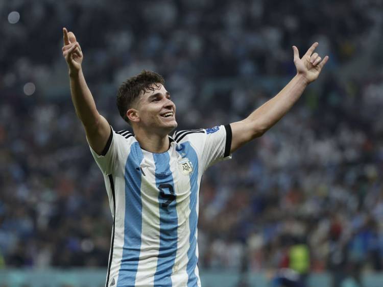 Julián Álvarez, de la "historia pura" al mensaje para los hinchas de la Selección Argentina