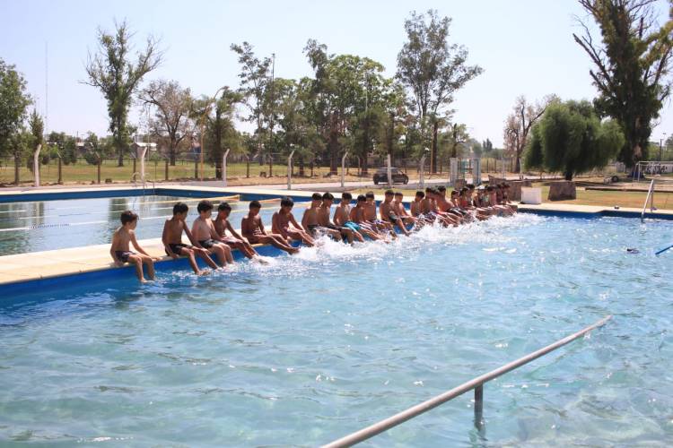 Programa deporte educativo natación 2023