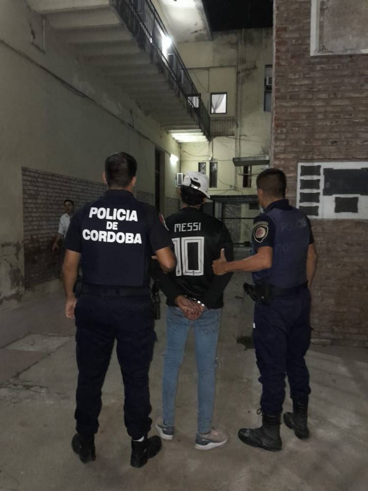 APREHENSIÓN DE MASCULINO CON PEDIDO DE DETENCIÓN