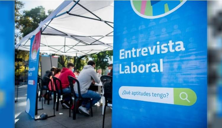 Llega la Oficina Móvil del Ministerio de Empleo y Formación Profesional a la ciudad
