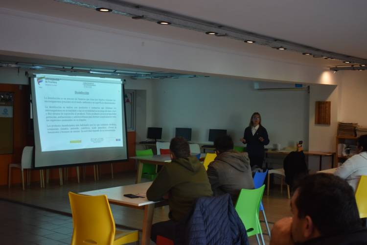 Décimo curso manipulador de alimentos en Frontera