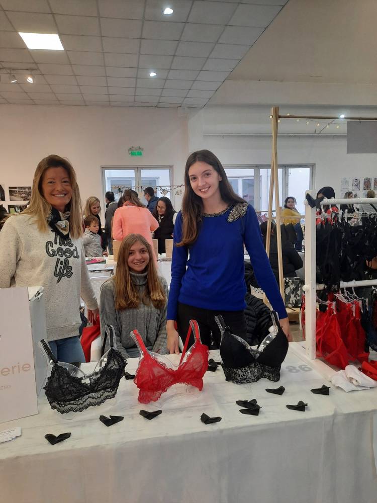 Con gran éxito se desarrolló  la Feria de  Mujeres Emprendedoras, especial Día del Amigo