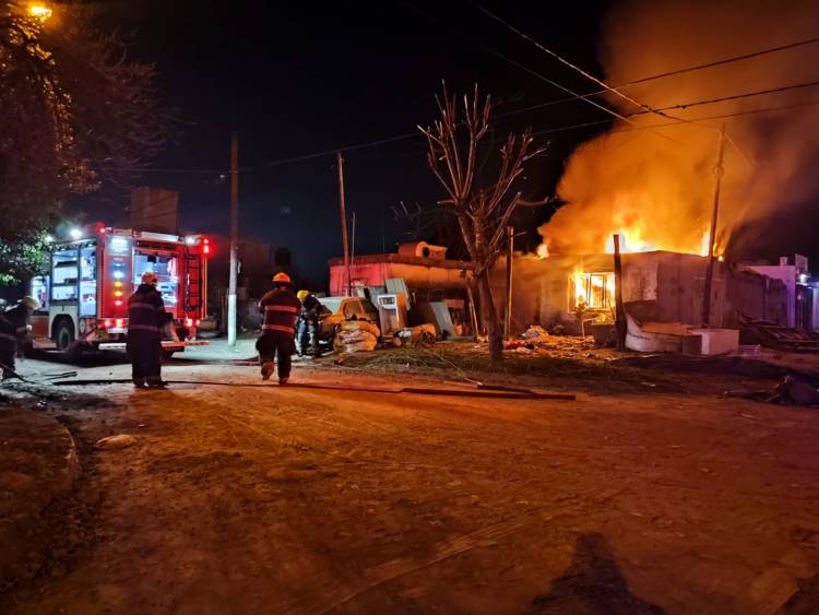  INCENDIO DE VIVIENDA 