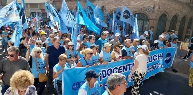 Paritaria: UEPC criticó a la Provincia por desconocer la propuesta del 60%