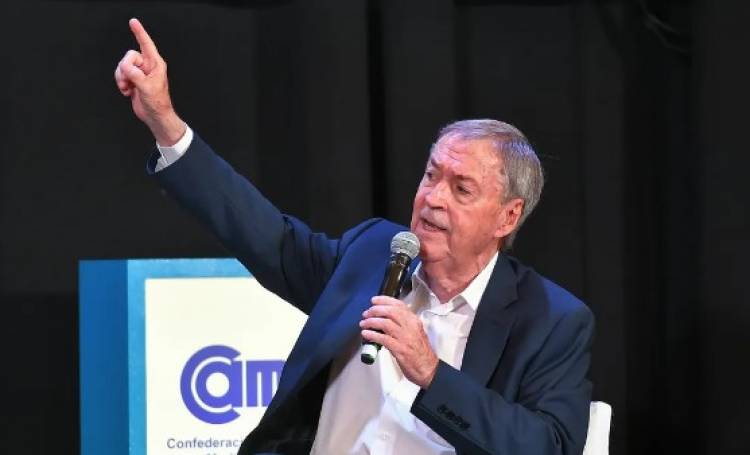 Schiaretti llamó a "dejar atrás la grieta" para lograr "estabilidad en la economía"