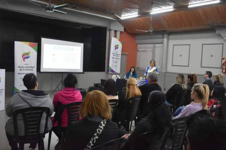 Capacitación sobre técnicas de colocación de insulina  