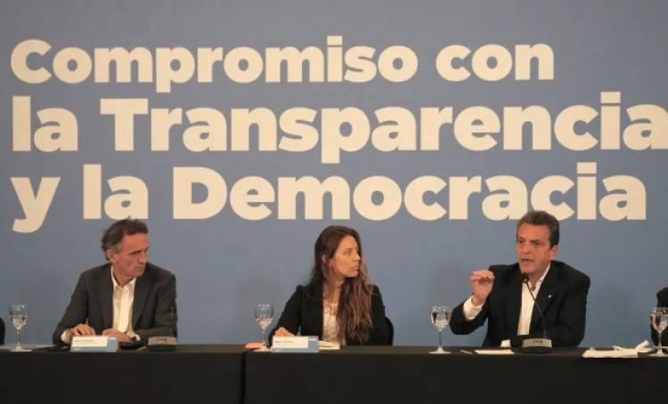 Massa dijo que impulsará la ley de Ética para "una nueva etapa en transparencia política"