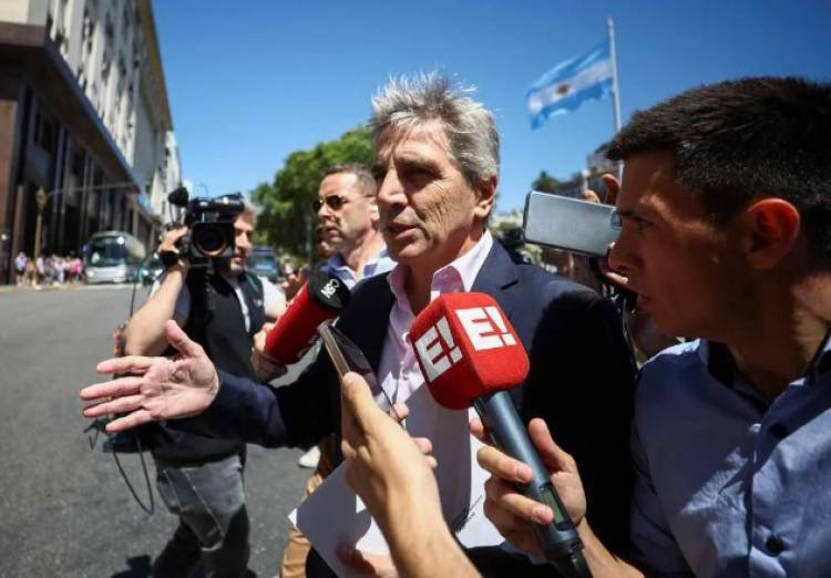 El Gobierno subió el Impuesto PAIS para importaciones: qué dice el decreto