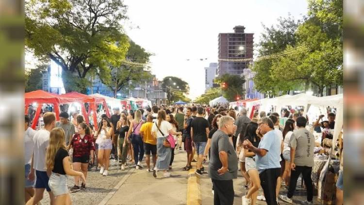 La segunda noche de la Peatonal San Francisco viene con nuevas propuestas para los vecinos