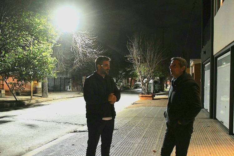 Microcentro sur: Continúa el reemplazo de luces de vapor de sodio por luminarias LED