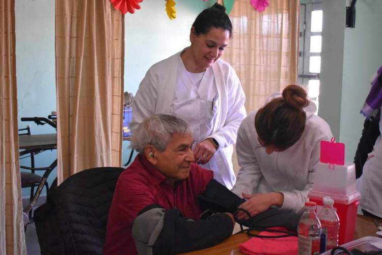 Punto saludable en el centro de jubilados y pensionados 