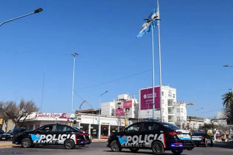 Frontera recibió un nuevo patrullero policial de los 12  que fueron entregados en el departamento castellanos