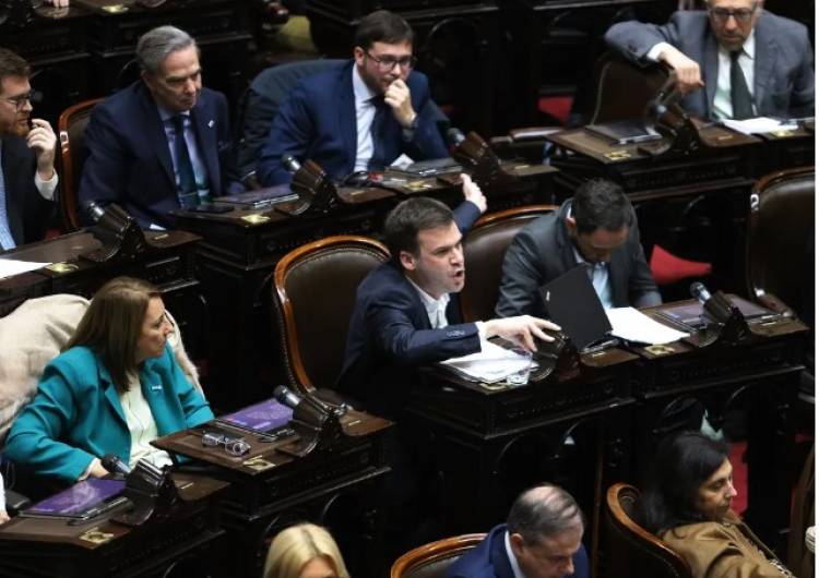 Diputados: la oposición logró voltear el DNU que otorgó $100 millones a la SIDE