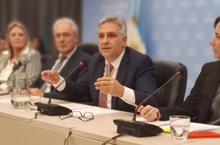 Llaryora pidió a diputados que voten el proyecto de ley que eleva el corte de biocombustibles