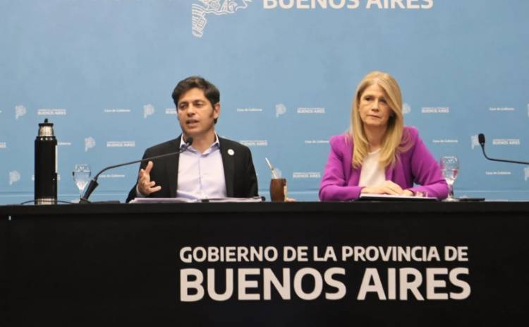 Axel Kicillof: "Aerolíneas ya se privatizó y desembocó en un desguace, en una liquidación"