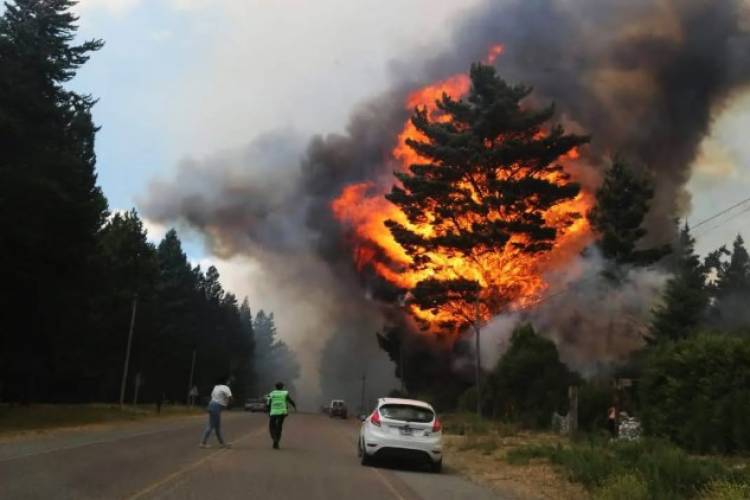 Confirman que los incendios en Epuyén y El Bolsón fueron intencionales