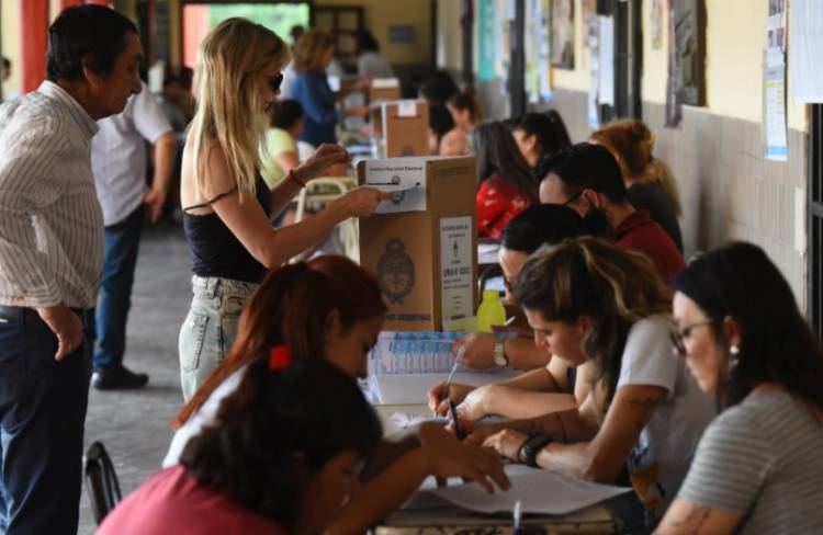 El Gobierno oficializó la suspensión de las PASO 2025 que modifica el calendario electoral