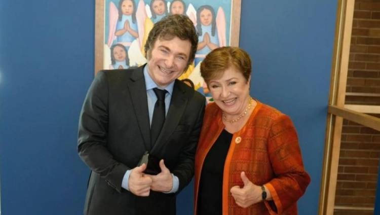 Endeudamiento gestión Milei: el FMI confirmó que Argentina pidió U$S 20.000 millones