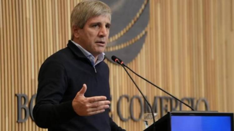 Desde Córdoba, Caputo defendió el blanqueo y la reforma tributaria: "Es el inicio de un cambio de régimen"
