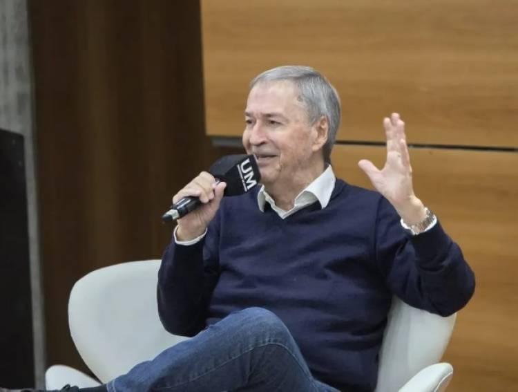 Reapareció Schiaretti y cuestionó a Milei: "El equilibrio fiscal no se puede conseguir a los hachazos”