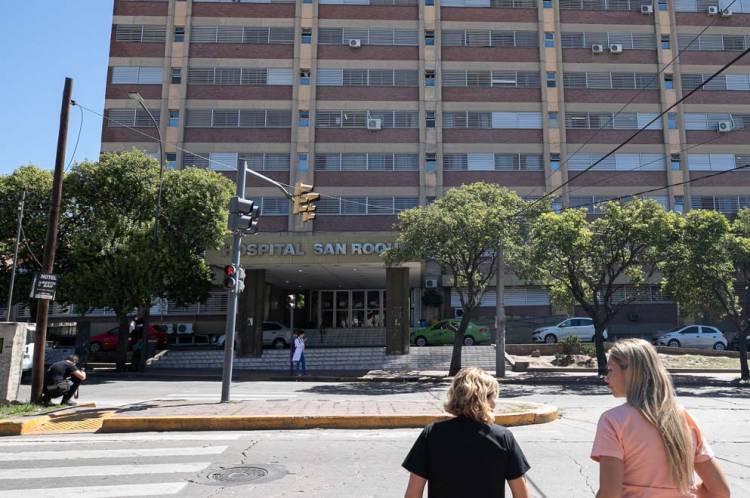La salud pública de Córdoba incorpora cirugías endoscópicas de columna