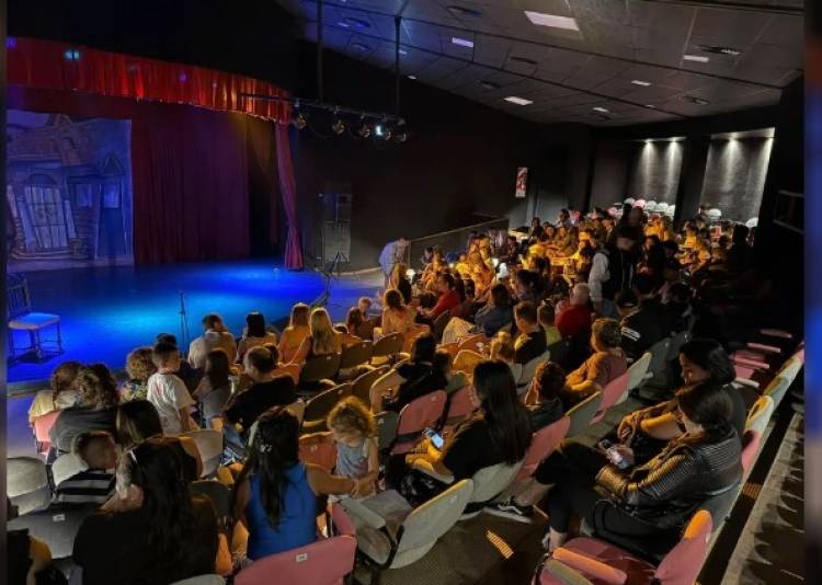 Con un especial por el Día del Padre, se renueva la cartelera en el Teatrillo: teatro, música y danza