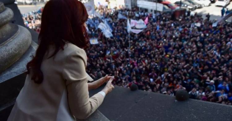 El Tribunal Oral rechazó el pedido de detención inmediata de Cristina y ratificó que tiene 5 días para presentarse