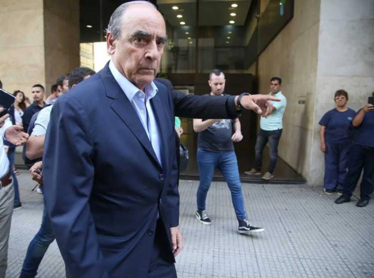 Francos dijo que un solo período no alcanza: "El Presidente va a buscar un segundo mandato"