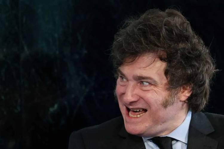 La Justicia suspendió el decreto de Milei que excluía al Gobierno de la paritaria docente