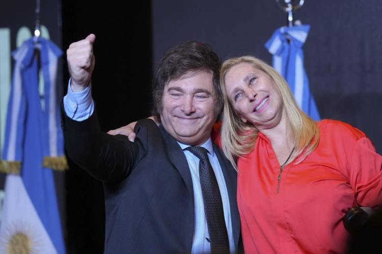 Milei y Karina presentaron declaraciones juradas de bienes: su patrimonio aumentó $80 millones en un año
