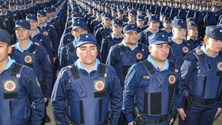 Abrieron las inscripciones para ser policía en Córdoba: requisitos y fechas clave
