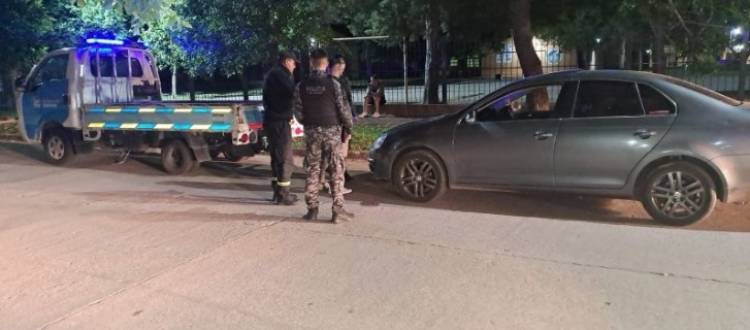 conducía realizando maniobras peligrosas y dio positivo en alcoholemia