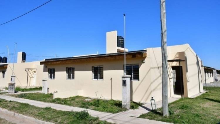 Reparación histórica: la Municipalidad entregará 21 viviendas sociales a familias que necesitaban una solución definitiva