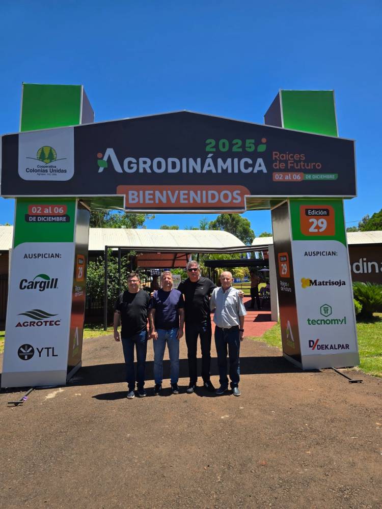  La visita del parque Industrial a la agrodinamica en Paraguay