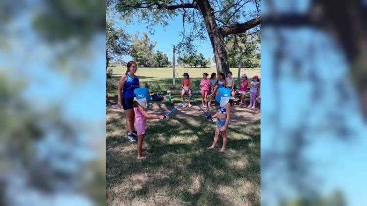 Desde el municipio se impulsa la esgrima en Escuelas de Verano de San Francisco