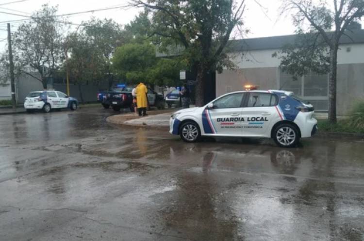 Un ciclista resultó con lesiones en un choque en barrio Roca