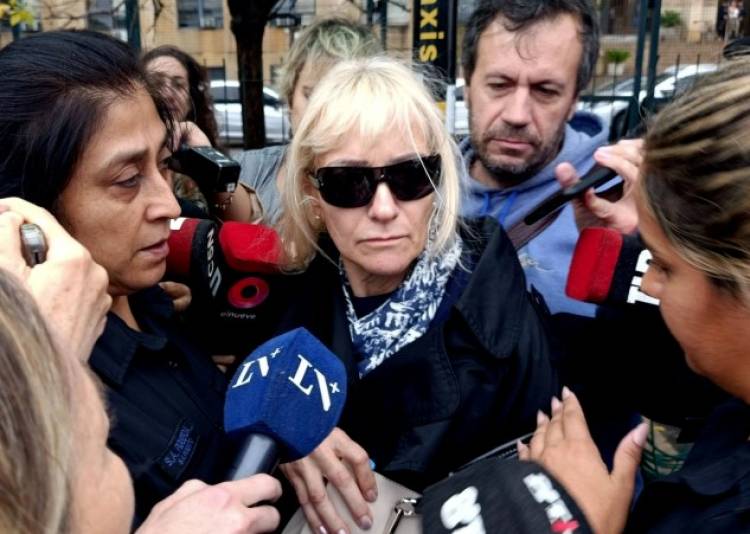 Declararon las jubiladas prestamistas: aseguraron que sus hijos concretaron la operación con Adorni