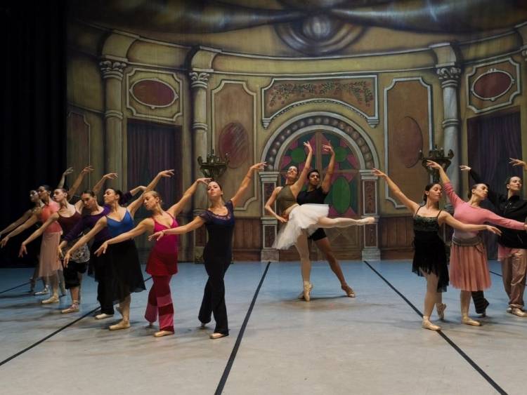 Hernán Piquín: “Córdoba es mi segunda casa y me hace muy feliz compartir el escenario con el Ballet Oficial”